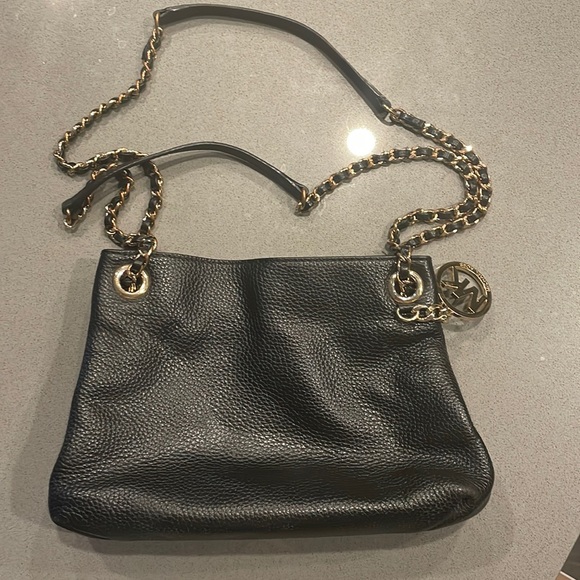 Michael Kors leather handbag/purse/Crossbody - Picture 1 of 5